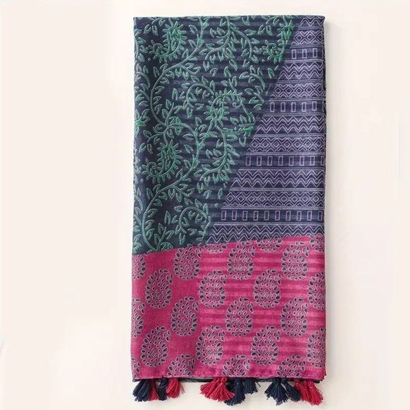 Multicolor Patterned Patch Women’s Scarf with Tassels NWT - Picture 3 of 4